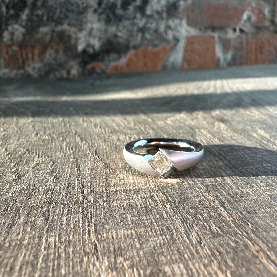 Ring Diamond Mirror Hvidguld Emerald Cut [0.525ct vs]