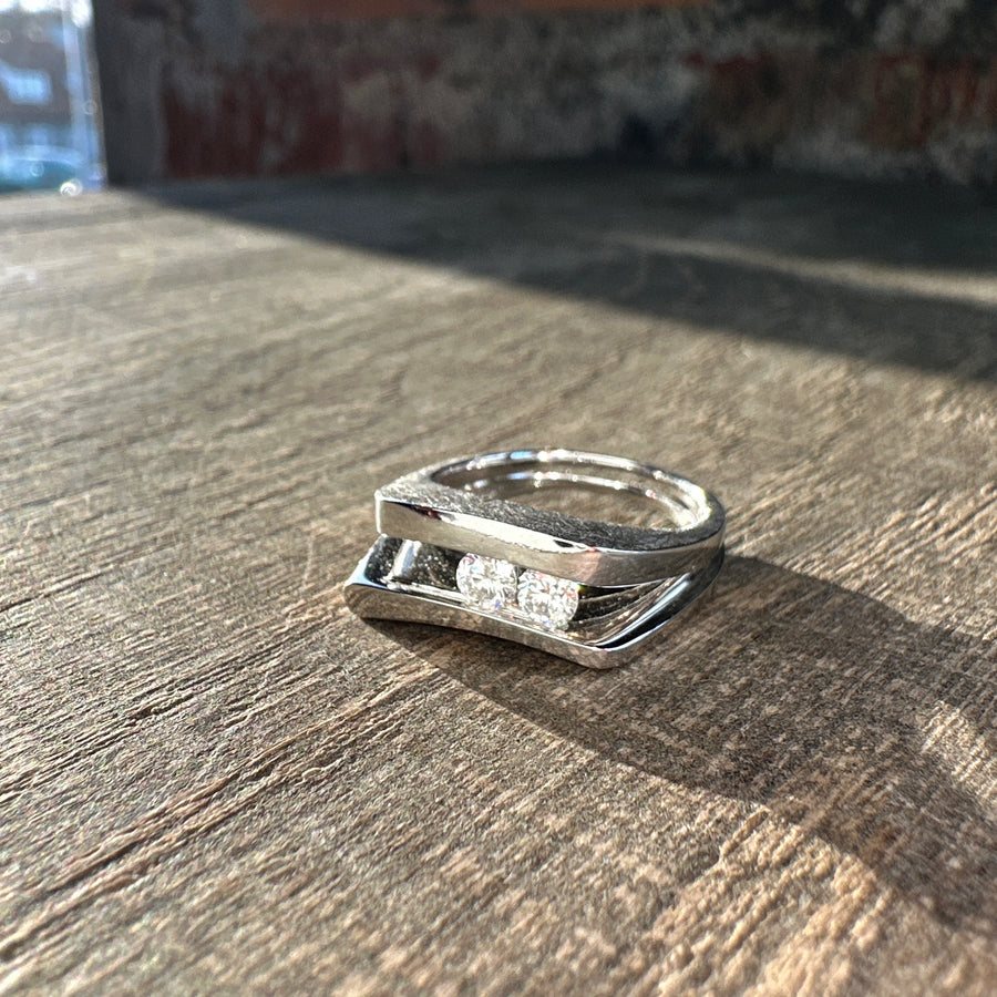 Ring med 2 Bevægelige Brillanter Hvidguld [0.30ct]