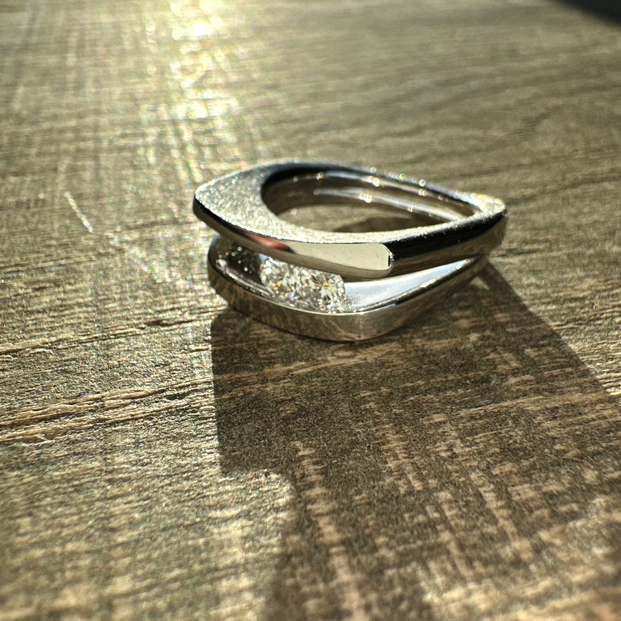 Ring med 2 Bevægelige Brillanter Hvidguld [0.30ct]