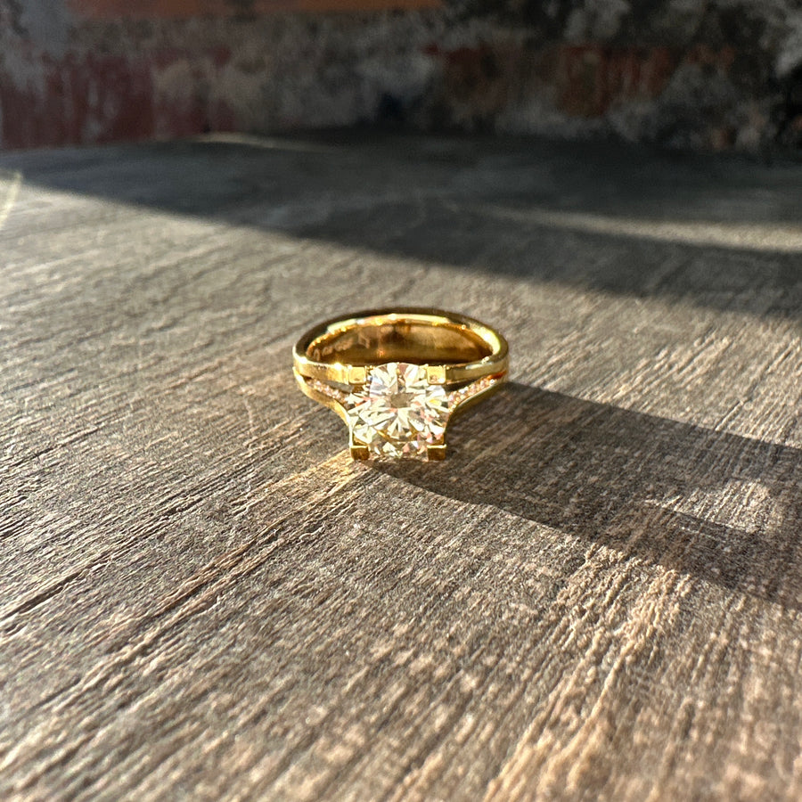 Ring Majesty 18kt Gold 1 Brilliant [2.04ct vs]