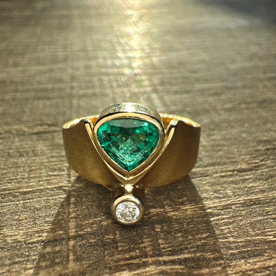 Ring med Smaragd